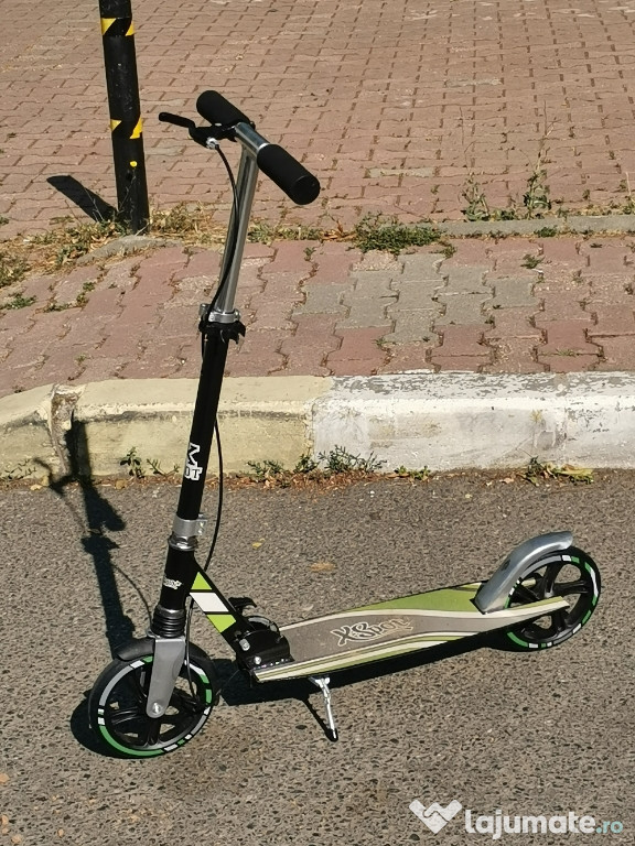 Trotinetă din aluminiu, pliabilă, cu frână de mână, marca X Spot
