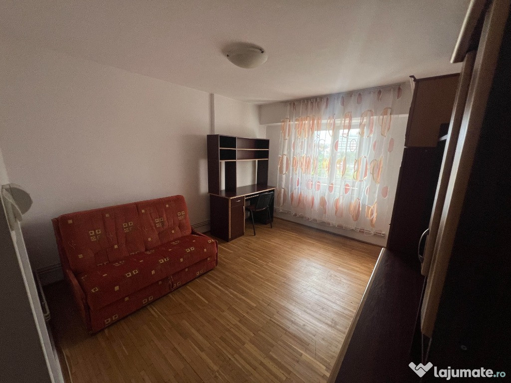 Garsoniera de inchiriat centru Pitesti