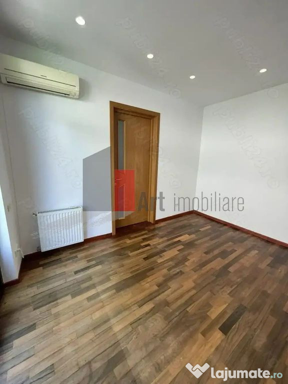 Casa de inchiriat/Spatiu comercial in zona Mall Vitan
