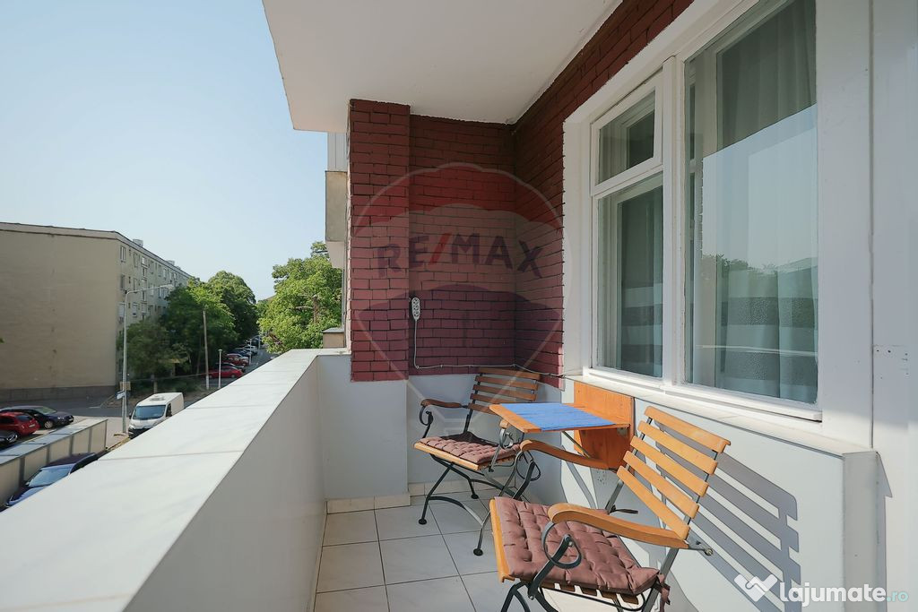 Apartament cu 3 camere, De Vânzare, tip U, etaj 1, Rogerius