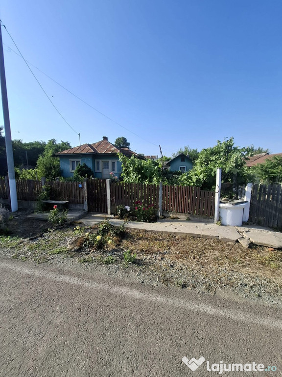 Casă în com. Dorobanțu