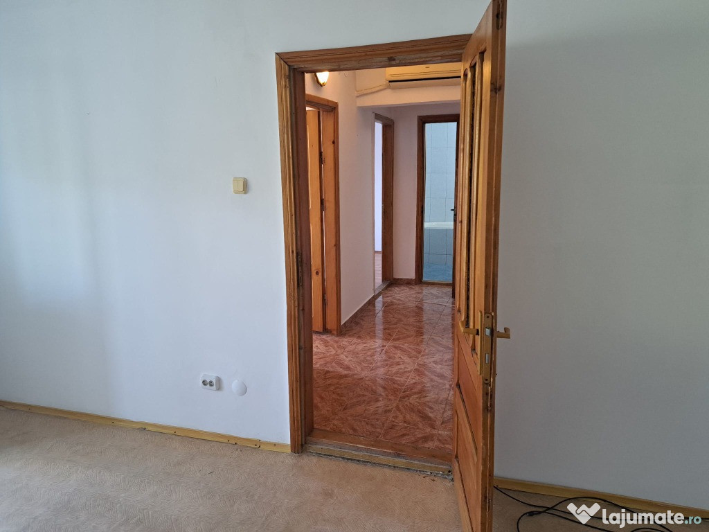 Vand apartament 2 camere, Gavrilov Corneliu, Piata Noua, Tulcea