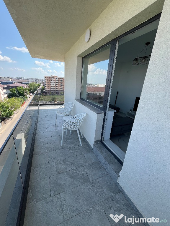 Proprietar închiriez ap.2 camere LUX