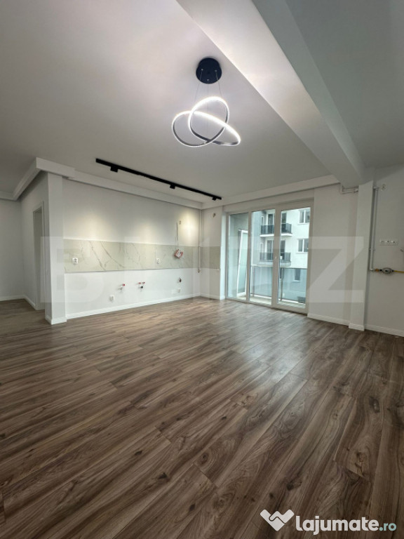 Apartament 3 camere, 60 mp, bloc nou, zona VIVO, finisaje mo