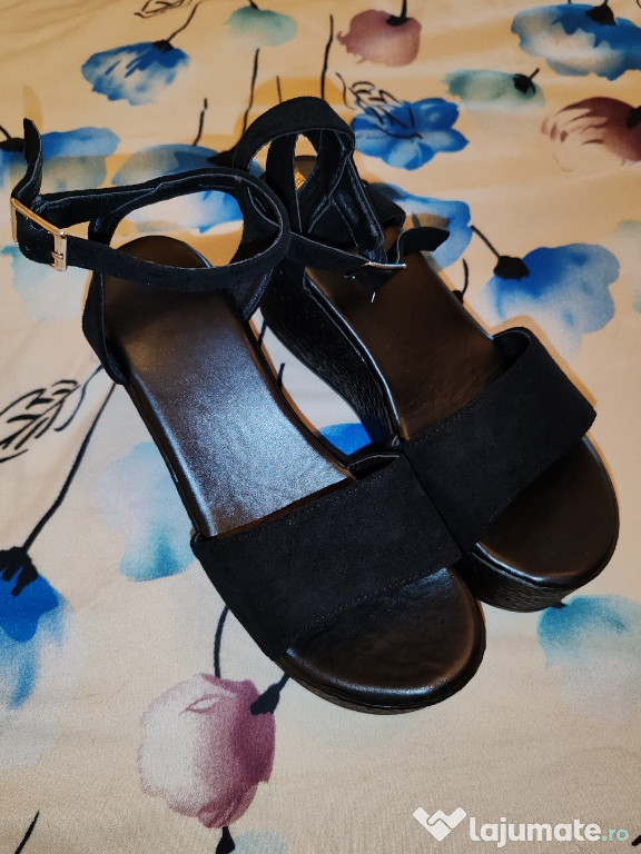 Sandale negre elegante