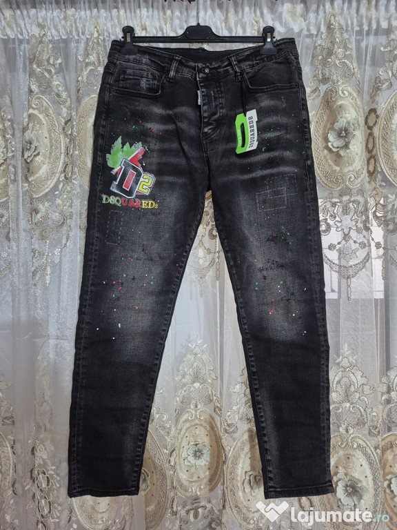 Vând blugi dsquared2