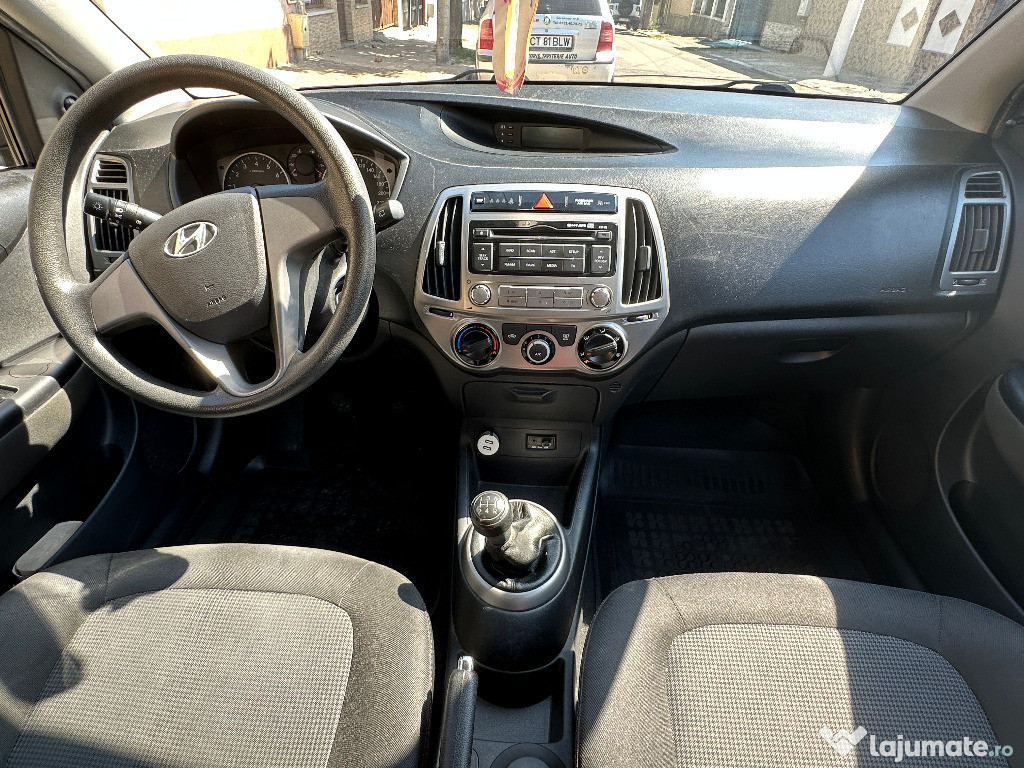 Hyundai I20 - 1.2 benzină (înmatriculare iunie 2014)