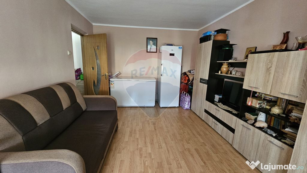 Apartament cu 2 camere de vânzare în zona Precista