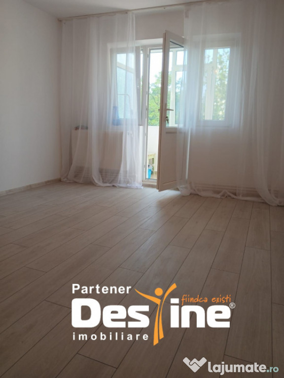 ZIMBRU, Apartament 3 camere, SEMIDECOMANDAT, 55 mp, 105.000