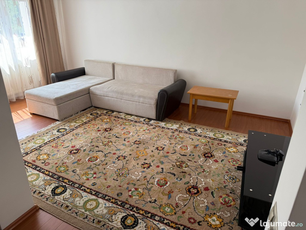INCHIRIEZ apartament 2 camere decomandat, zona Valea Aurie