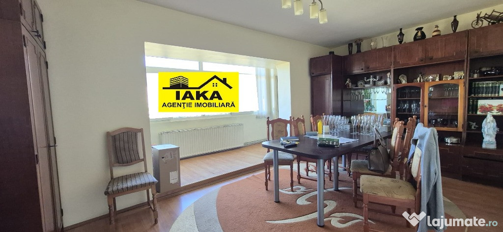 Zona Palatul de Justitie, 5 camere, etaj 2
