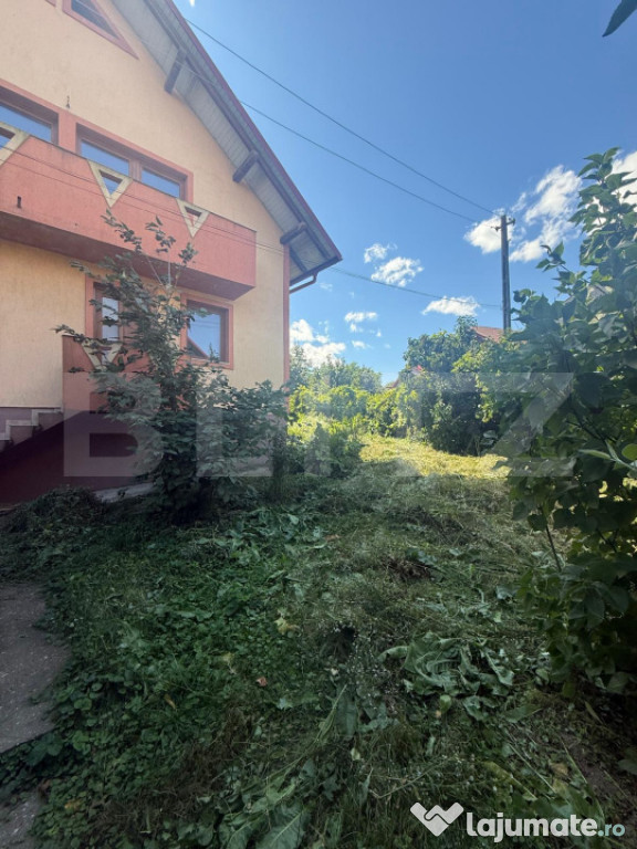 Casa cu etaj, 160 mp utili, 650 mp teren, Salcea