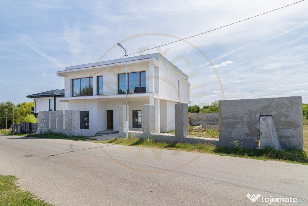 Vila modernă P+1 cu piscină și teren generos – Corbeanc