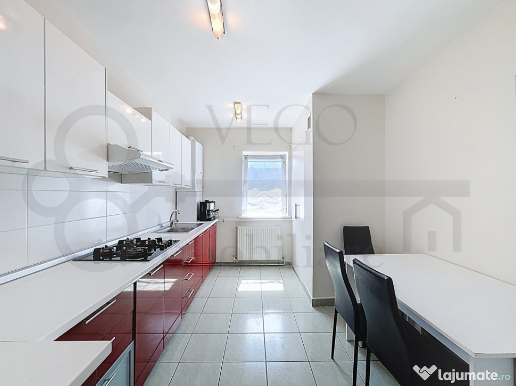 3 camere decomandat, 2 bai, balcon, aproape de UMF, Zorilor