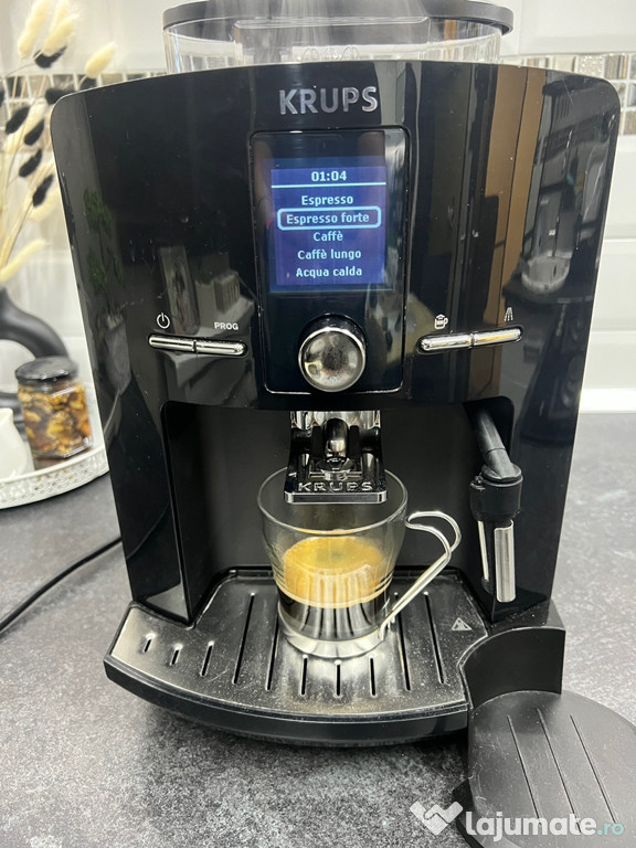 Expresor cafea automat cu cafea boabe în stare perfectă