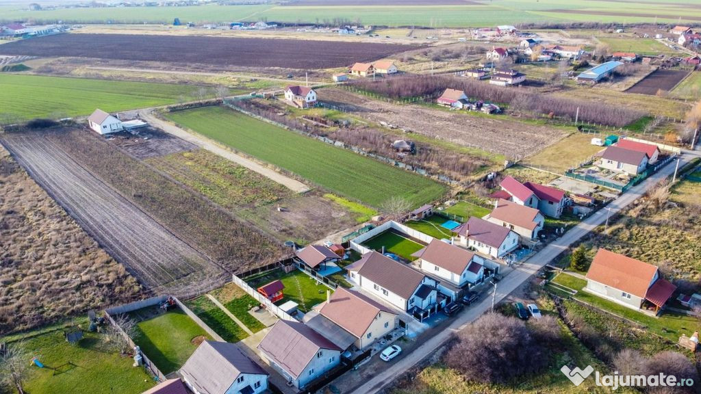 Parcela casa-Biharia, 500 mp,utilitati.Pret 25900 euro ne...