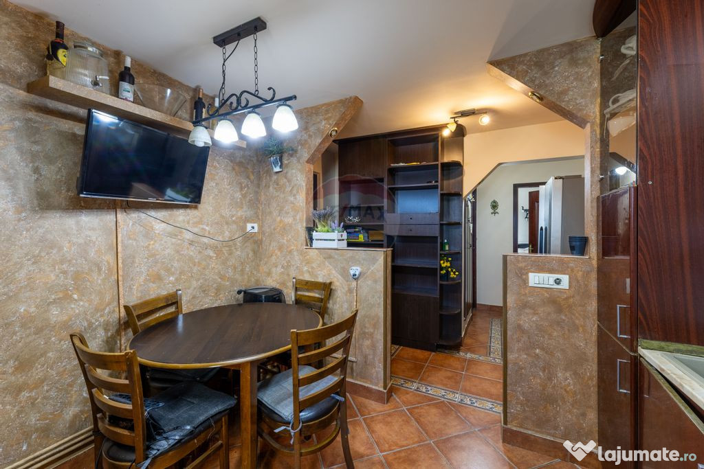 Apartament cu 3 camere de închiriat în zona Podgoria