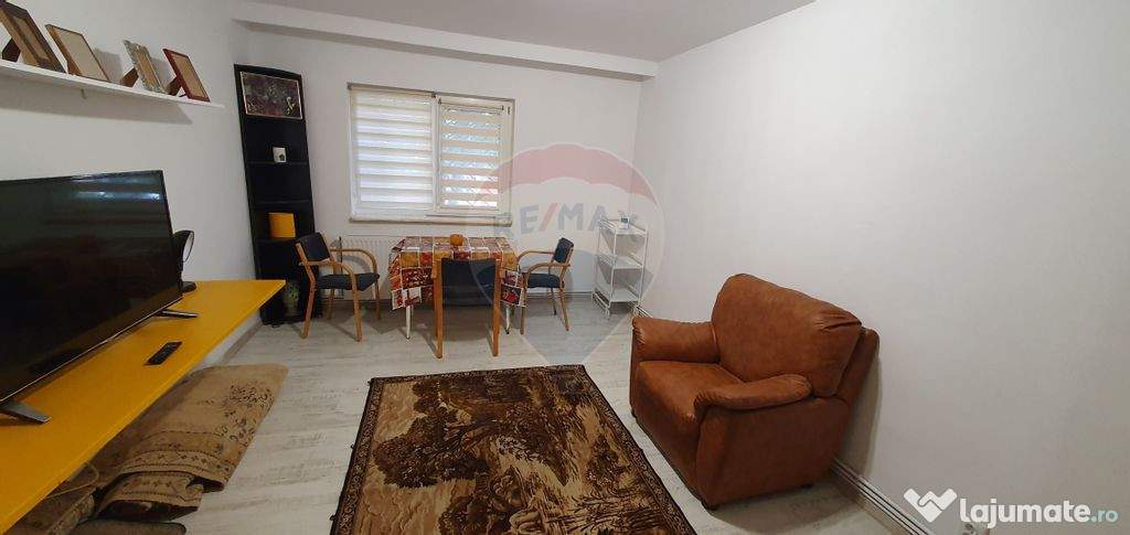Apartament cu 2 camere de închiriat în zona Sarari