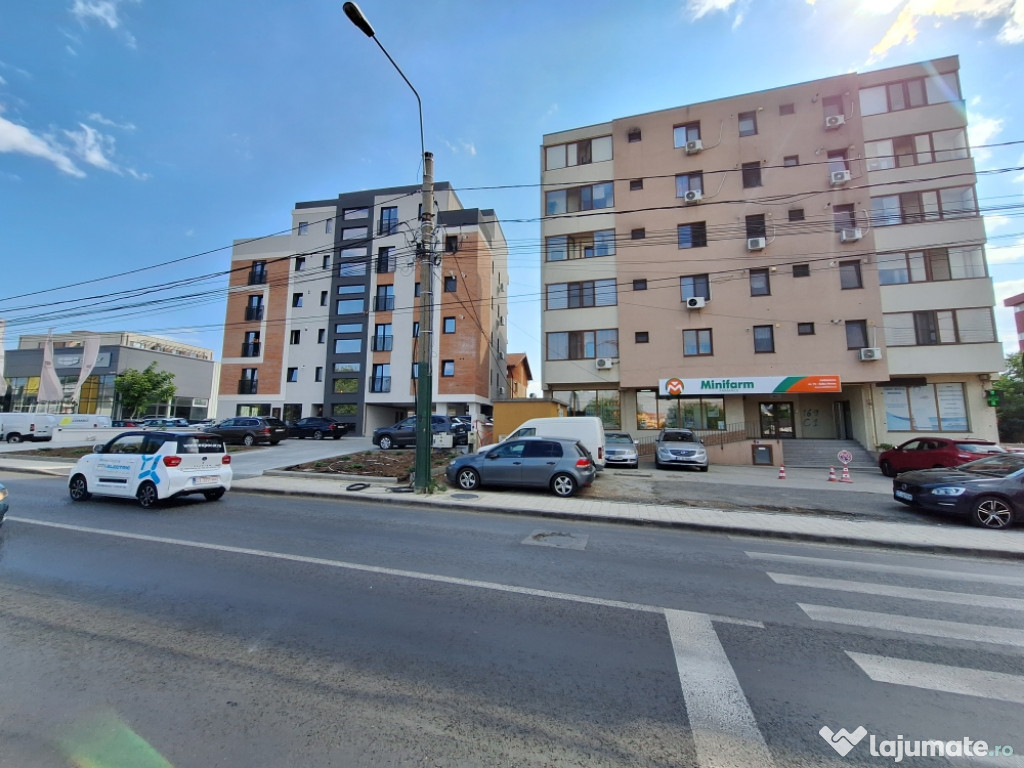 APARTAMENT LUX * KAMSAS * BLOC STRADAL * MUTARE IMEDIATĂ *