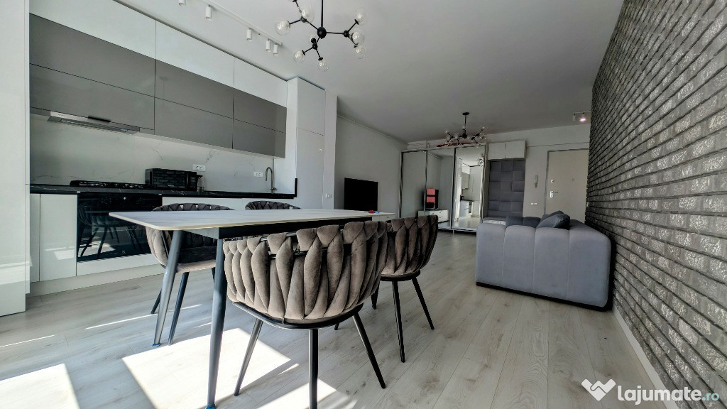 Apartament 2 Camere de Vânzare în Pipera Modern, Luminos și cu Parcare