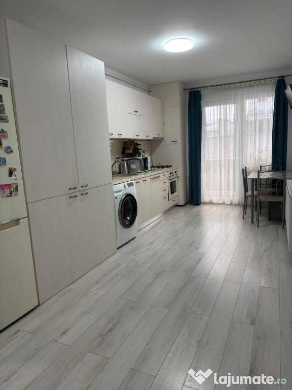 Apartament cu 2 camere zona BMW Florești
