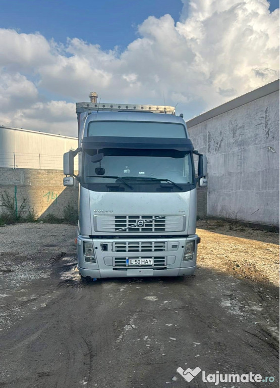 Cap Tractor Volvo FH 440 Mega