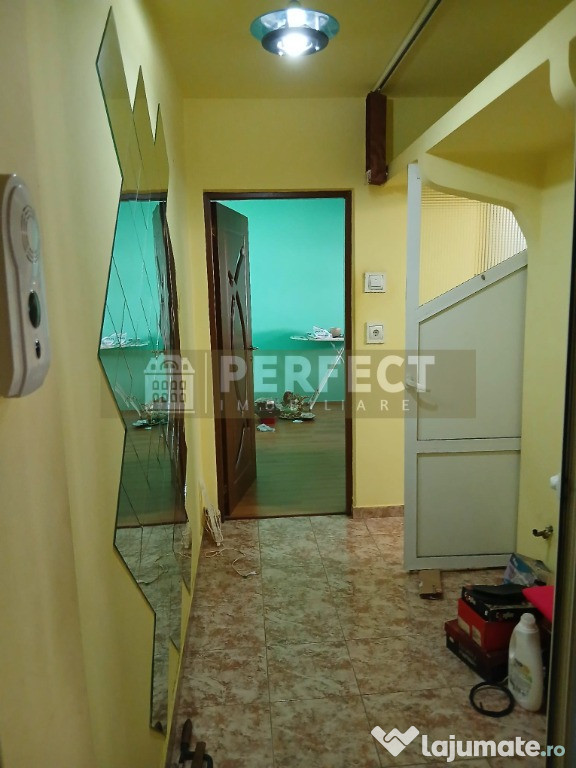 3 camere etaj 1, Malu Rosu la doar 63500 euro!!