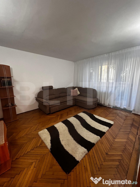 Apartament 3 camere 72mp zona Centrala