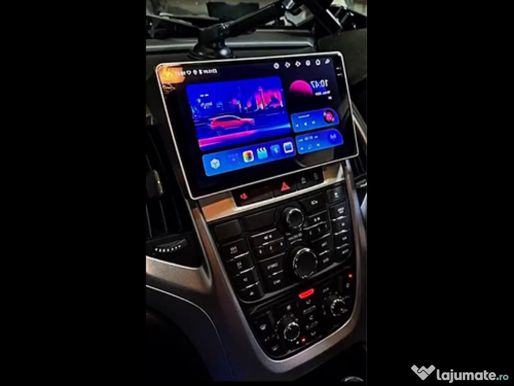 Navigații Auto DEDICATE Multimarcă + Cameră Marșarier & DVR+POLISH FAR