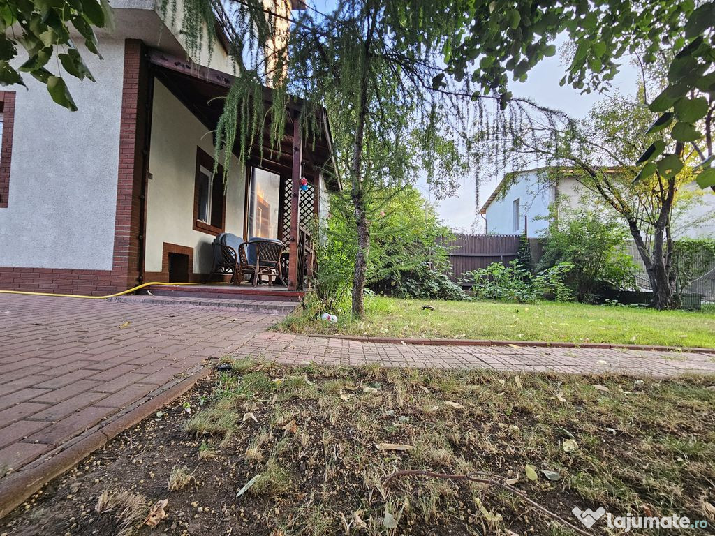 Casa 300mp utili- teren 550mp Sector 4 - Luica Giurgiului...