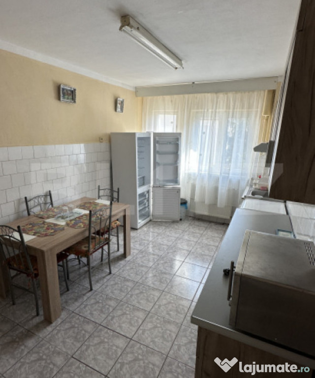 Apartament semidecomandat cu 2 camere, mobilat - Nufarul
