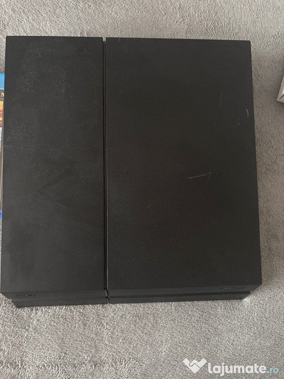 Playstation 4 folosit