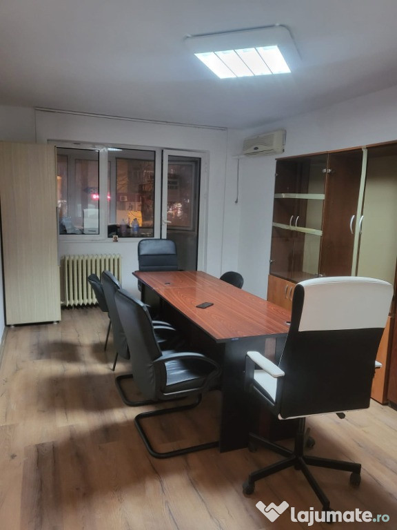 Spațiu comercial