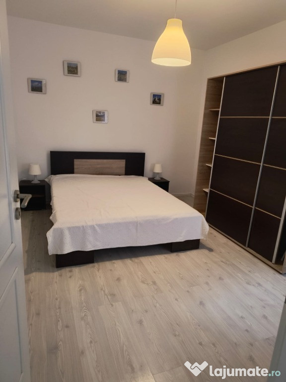 Garsonieră de închiriat la casă – Bd. Victoriei, Sibiu