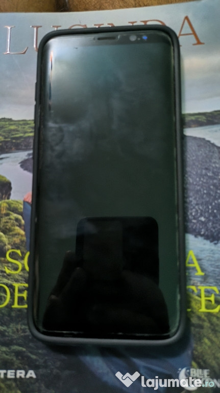 Smartphone Samsung Galaxy S8 într-o stare nefuncțională!