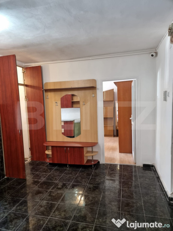 Spatiu comercial, 65 mp, zona Imparatul Traian