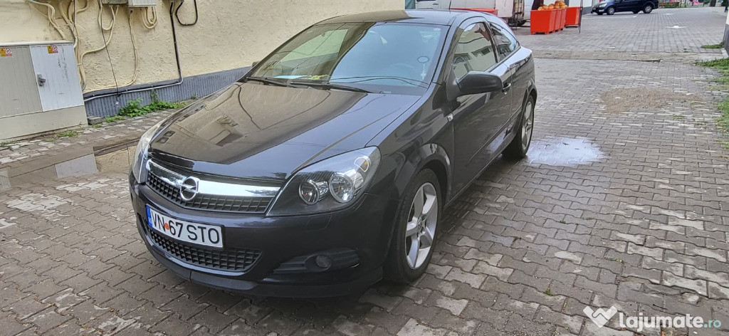 Opel Astra H GTC