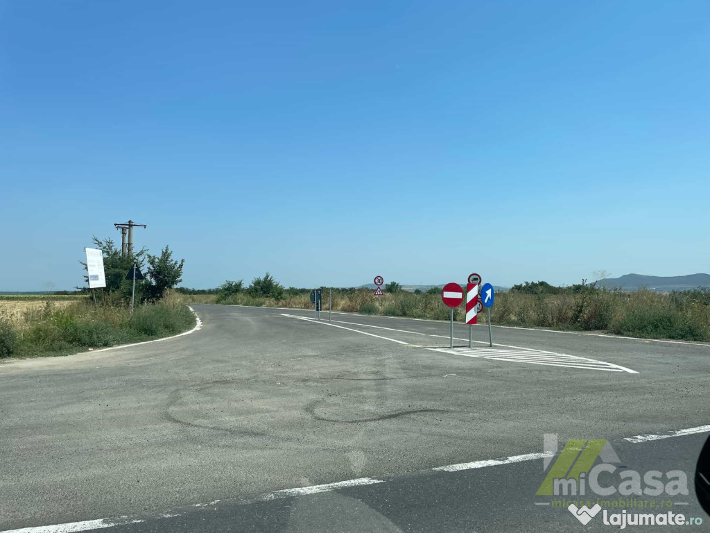 Teren strategic pentru investiții – Isaccea, jud. Tulcea 17215mp