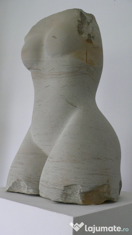 Forme feminine in piatra