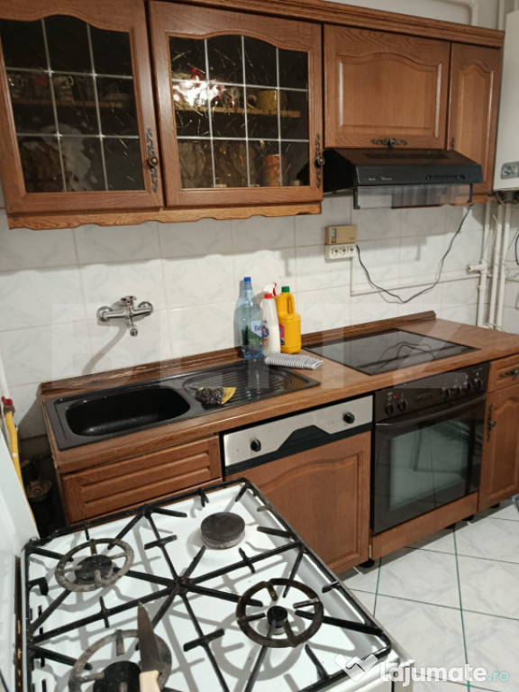 Apartament 2 camere de închiriat – Micro 14, etaj 3