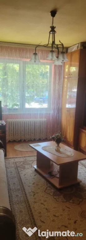 Apartament 3 camere, confort 1, decomandat, str. Livezeni, Targu-Mureș