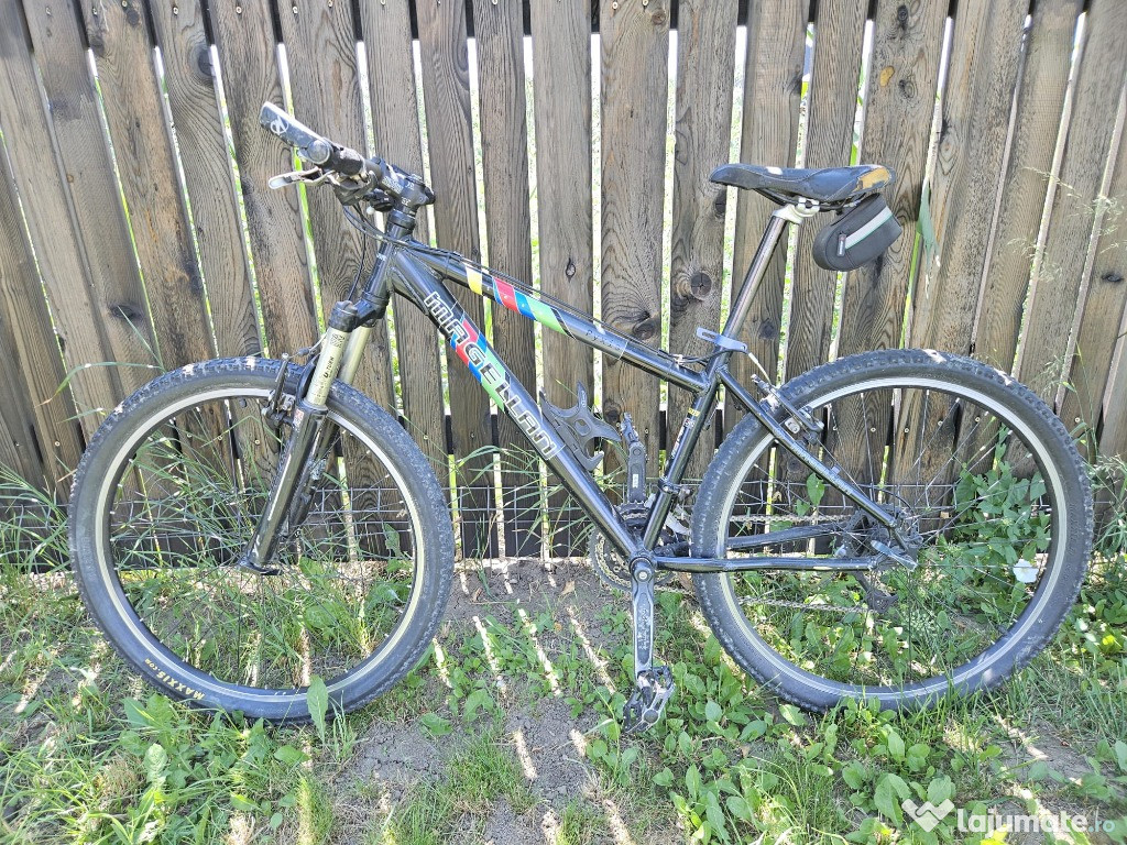 Bicicleta MTB 26 Magelan