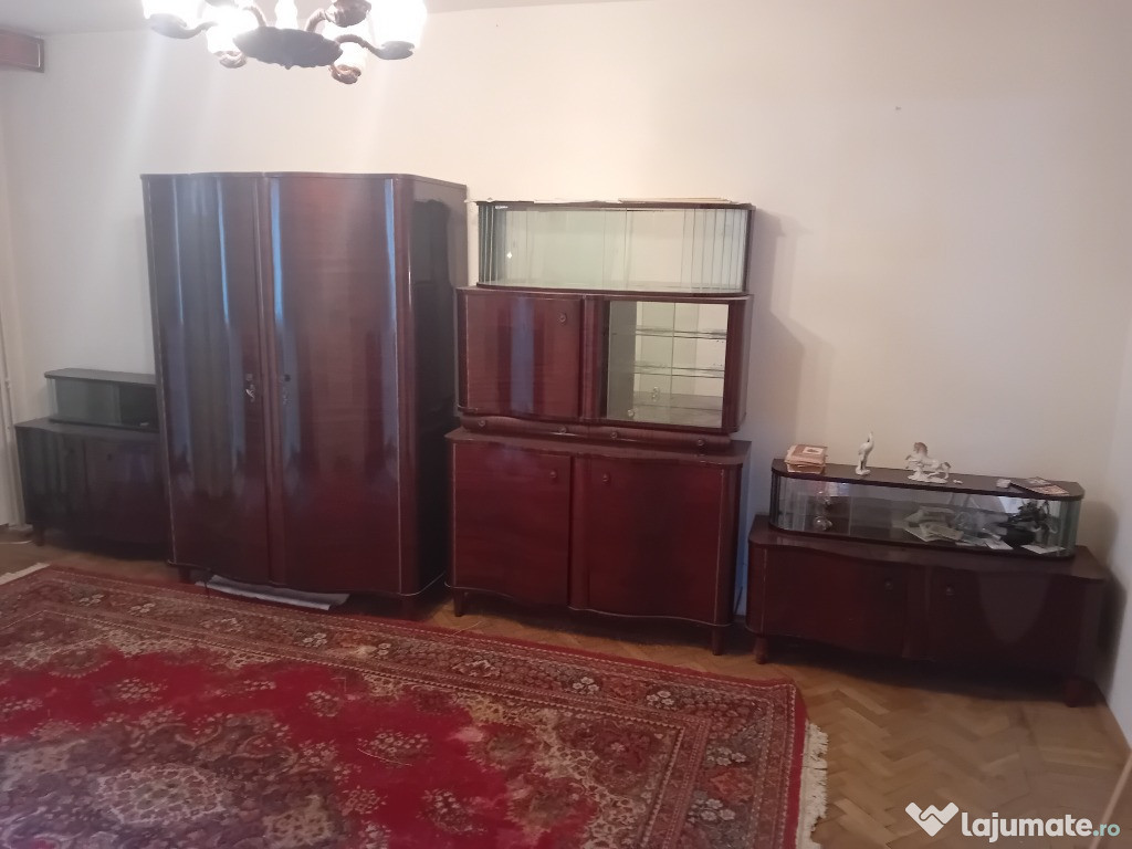 Mobila second-hand