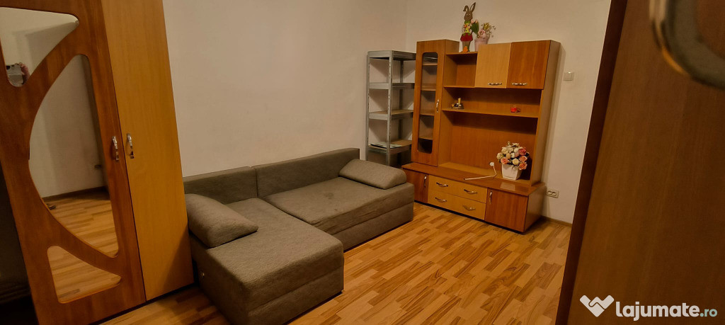 Inchiriez apartament 2 camere in Deva, Minerului, et. 1, mobilat