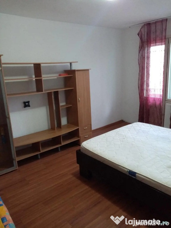 Piata sudului etaj 3 din 4 decomandat