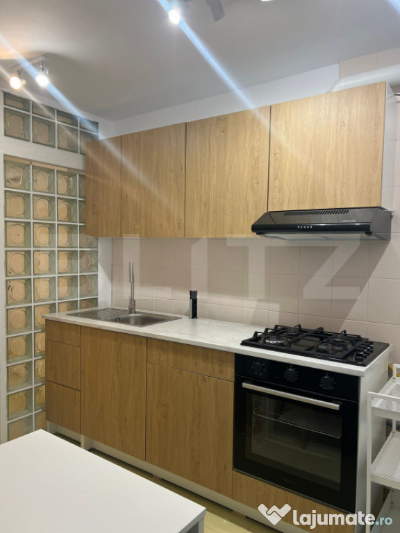 Apartament 3 camere decomandate, cu suprafata de 70 mp, zona