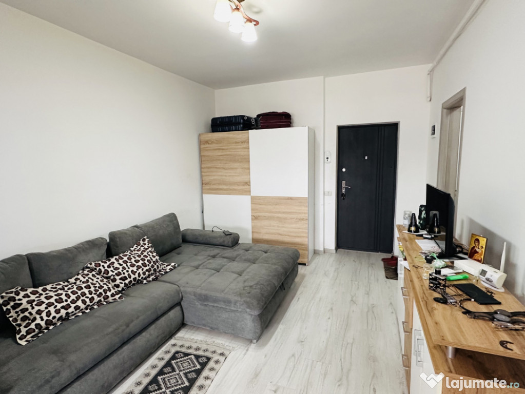 Super Garsoniera 32,7 mp, mobilată utilată, Str TINERETULU