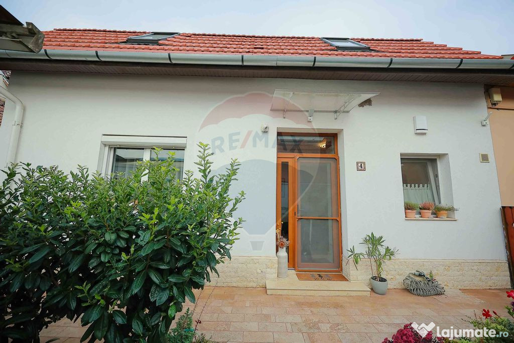 De vânzare Apartament cu 5 camere în zona Centrală, Ni...