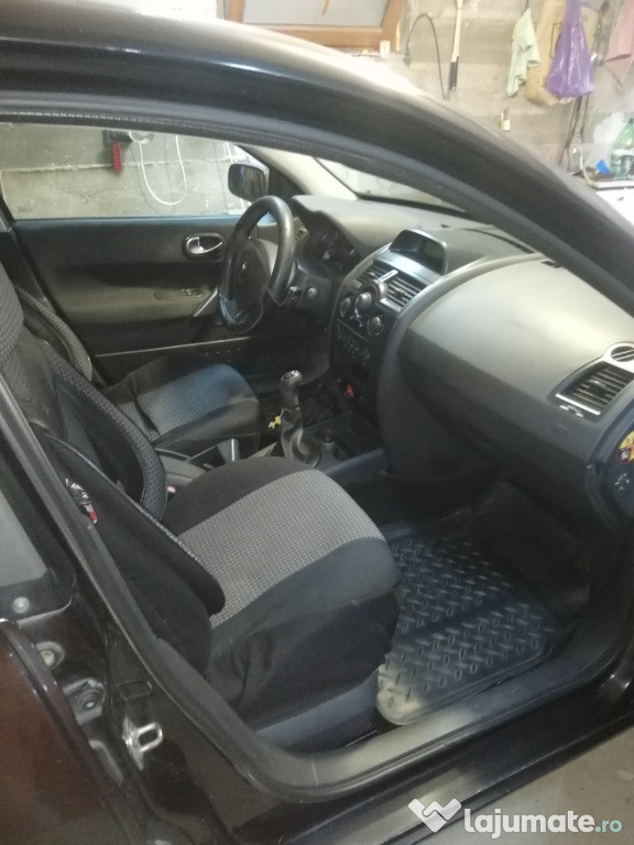 Vand Renault Megane 2, 2006 1.4 benzina