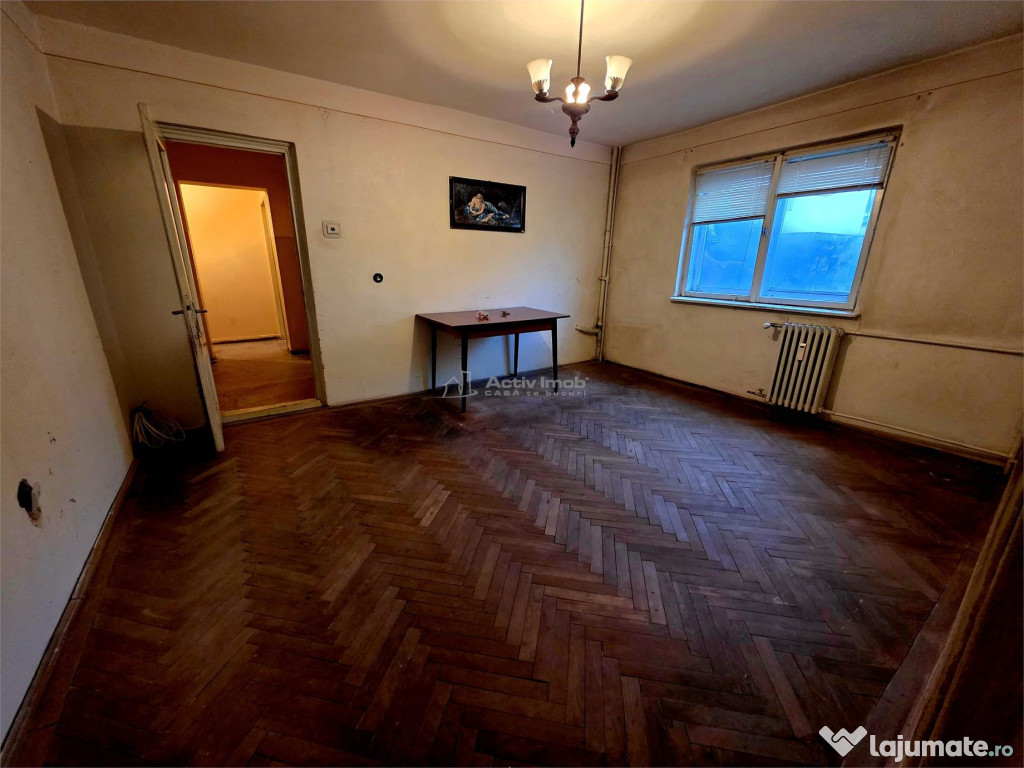3 camere, 48 mp, etaj 2 din 4, zona Crang, Aleea Tineretului
